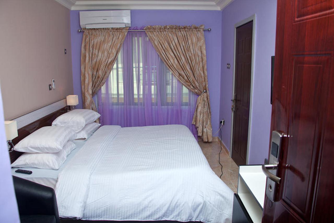 Milestone Hotel Ogombo Экстерьер фото